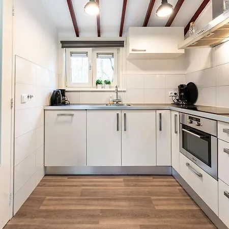 Inviting Bungalow In With Hot Tub Holiday home *
