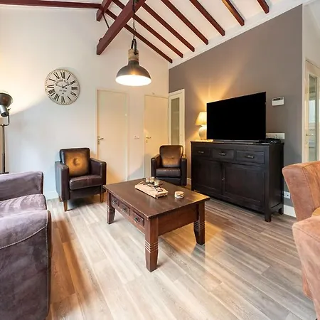 Holiday home Inviting Bungalow In With Hot Tub Epe
