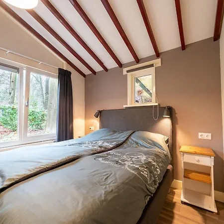 Holiday home Inviting Bungalow In With Hot Tub *