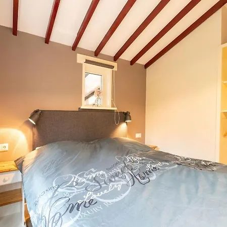 Inviting Bungalow In With Hot Tub Holiday home